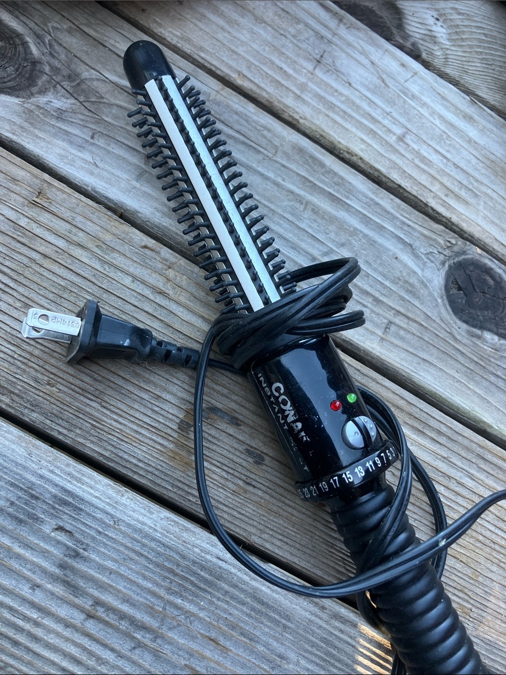 Conair instant heat 25 setting curling brush